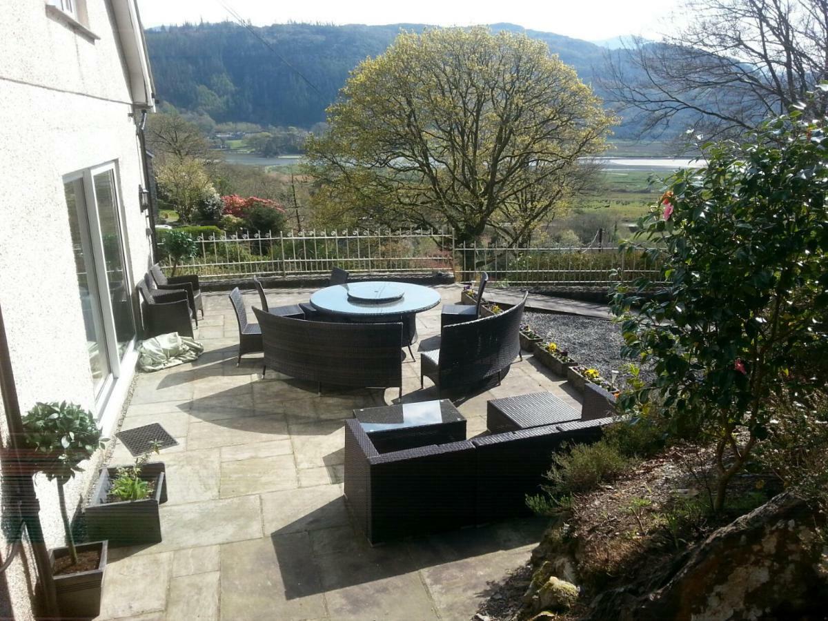 Villa Snowdonia Mawddach Escape à Dolgellau Extérieur photo