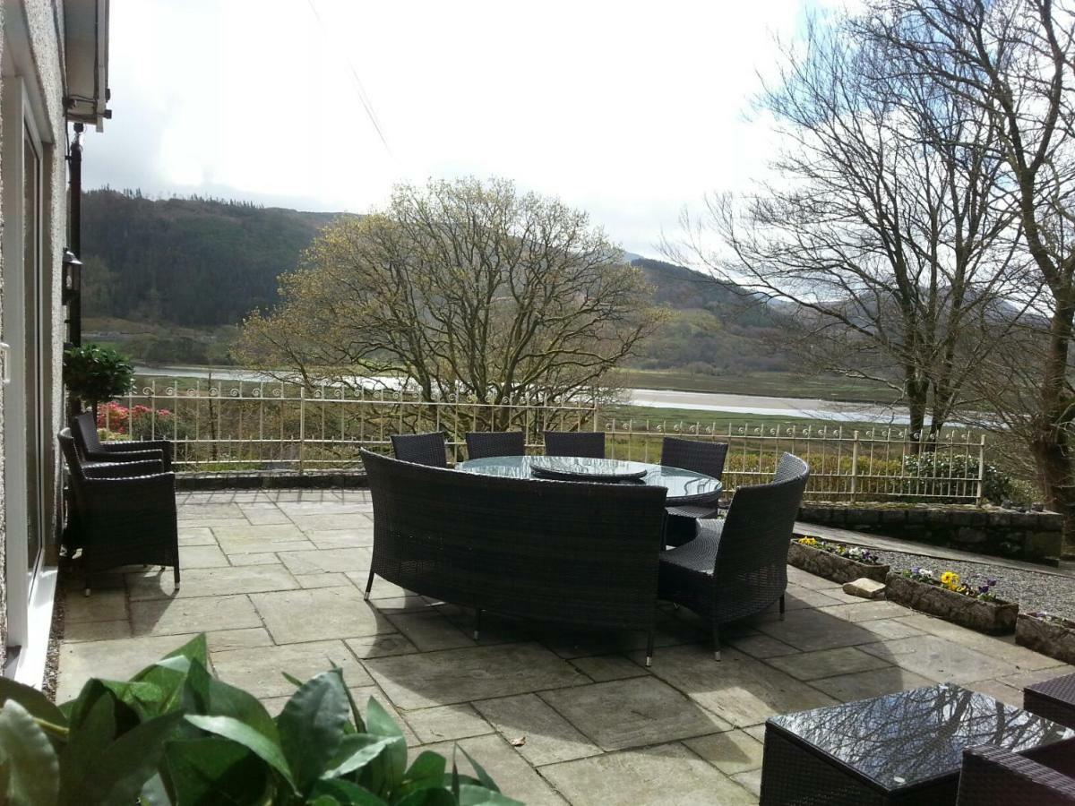 Villa Snowdonia Mawddach Escape à Dolgellau Extérieur photo